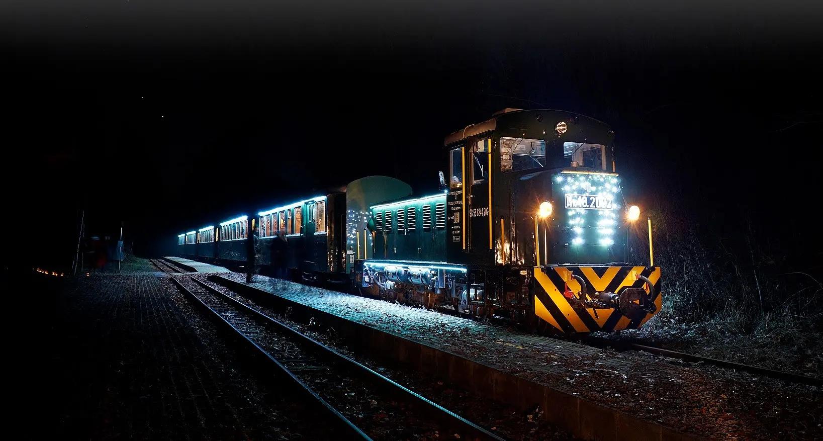 Mikulásjáratok a Zsuzsi Vasúton